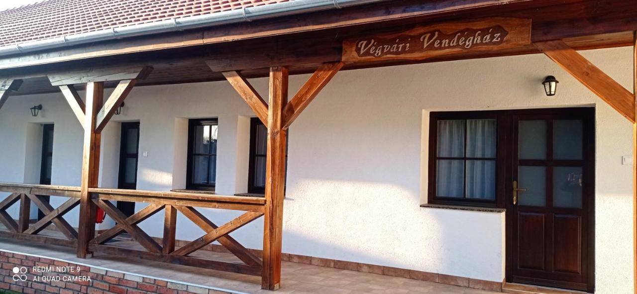 Vegvari Vendeghaz Magyarbóly Zewnętrze zdjęcie